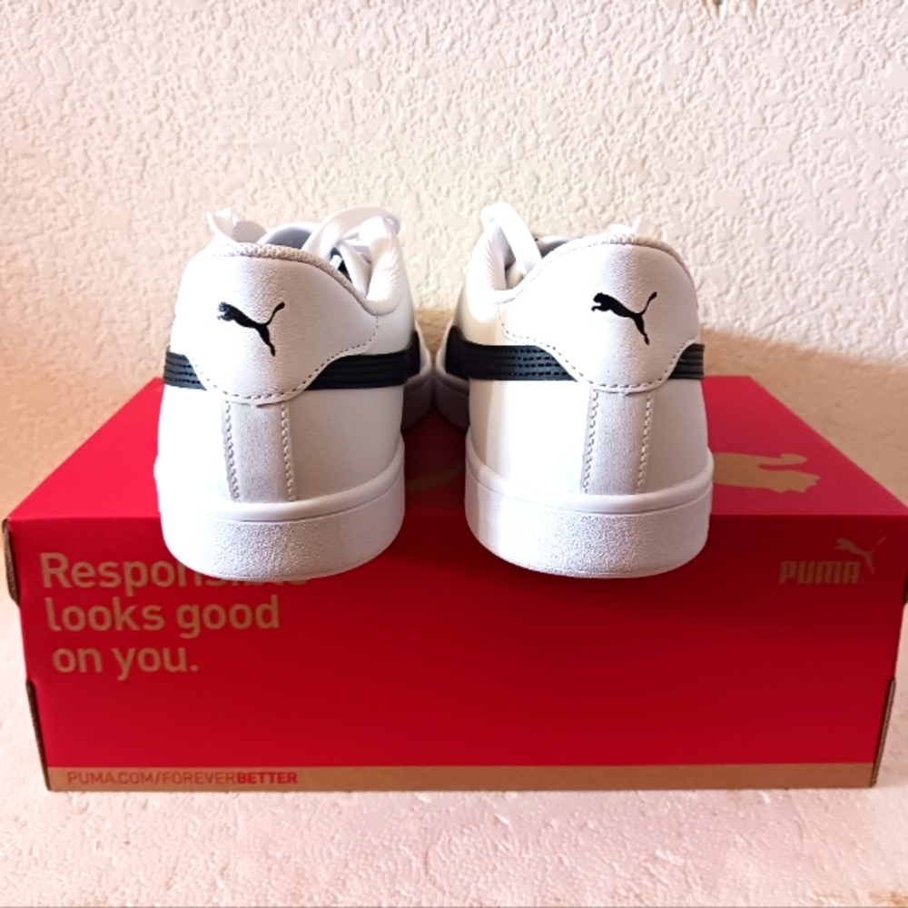 Puma - Picture 3 of 4